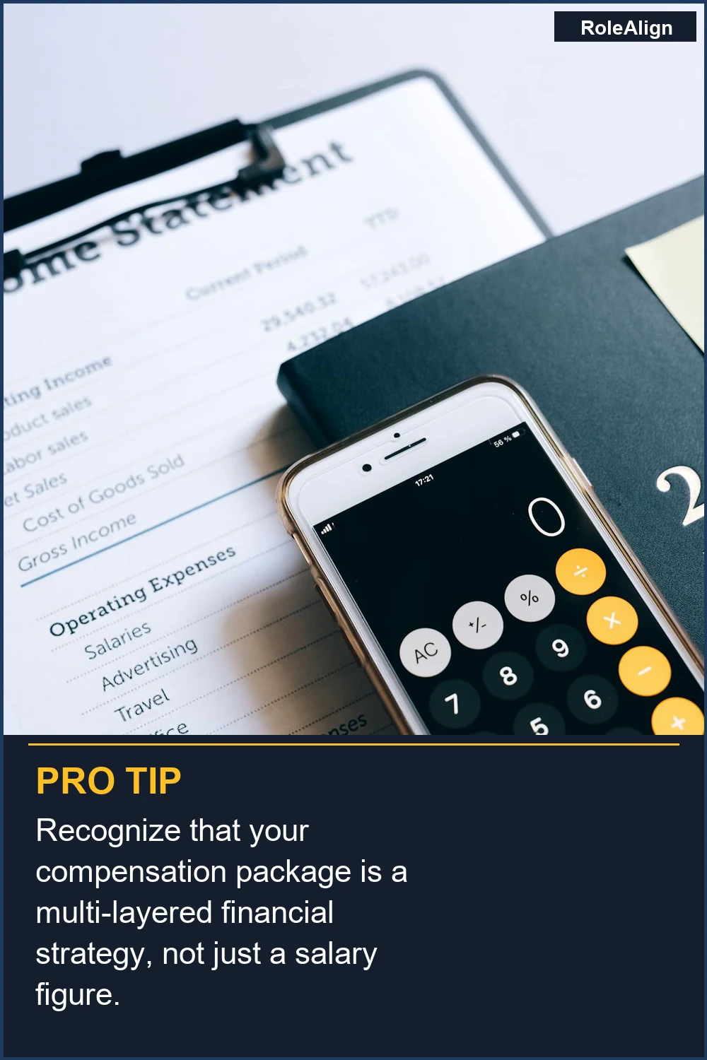 Reconoce que tu paquete de compensación es una estrategia financiera de múltiples capas, no solo una cifra salarial.