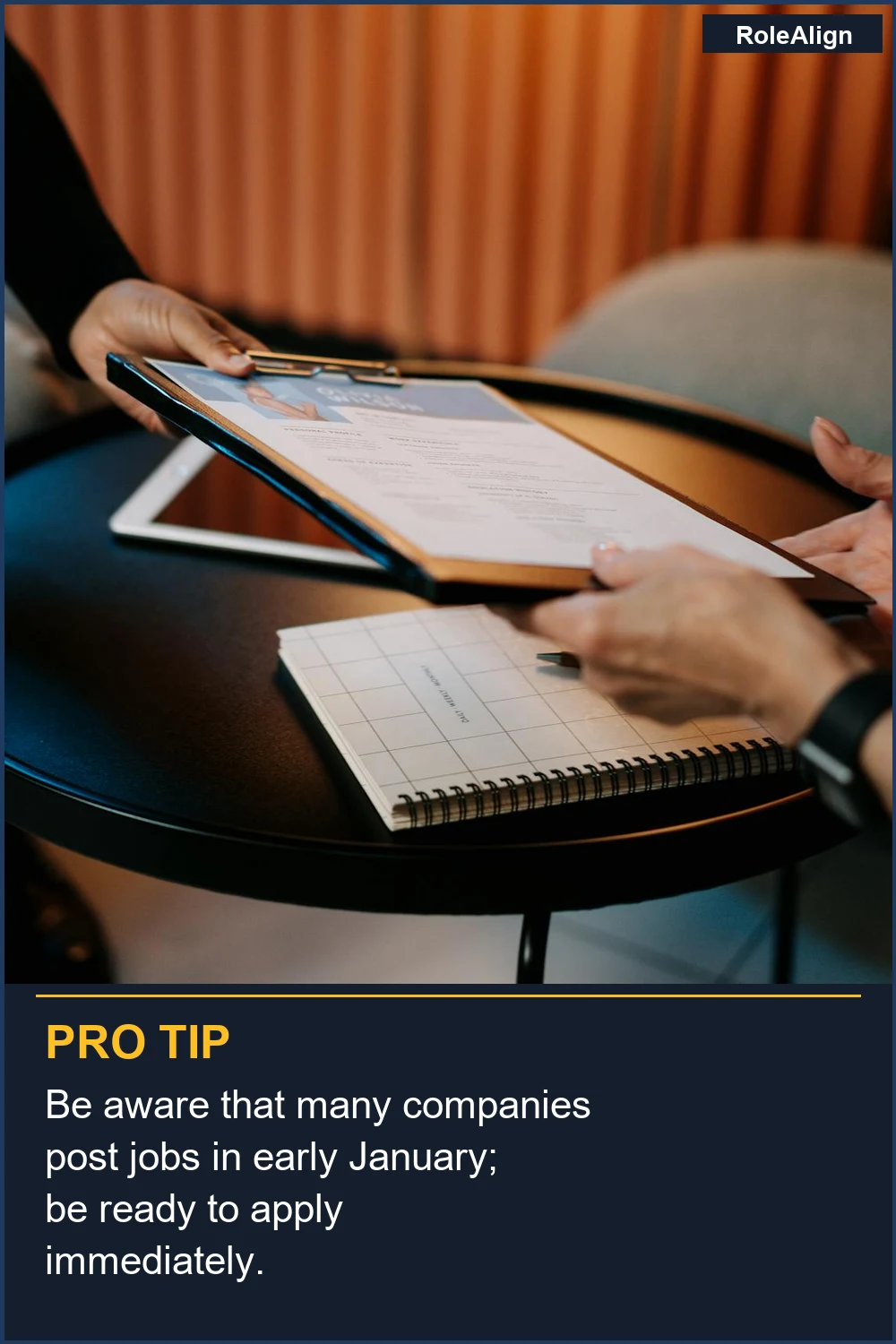 Ten en cuenta que muchas empresas publican ofertas a principios de enero; prepárate para postularte de inmediato.