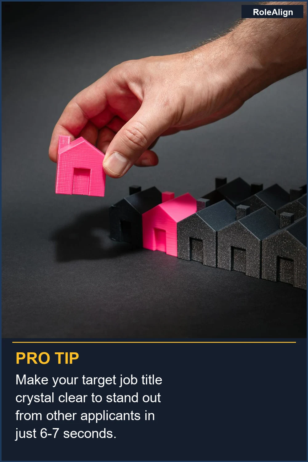 Make your target job title crystal clear to stand out from other applicants in just 6-7 seconds.