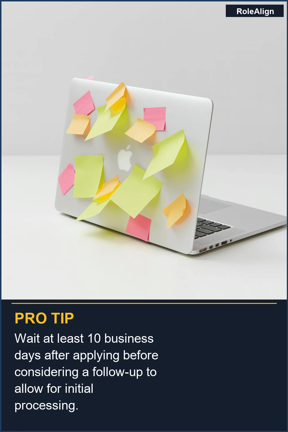 Espera al menos 10 días hábiles después de aplicar antes de considerar un seguimiento para permitir el procesamiento inicial.