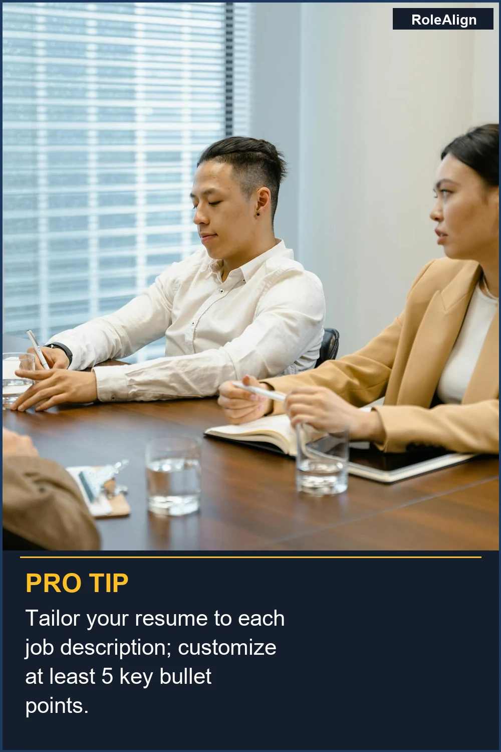 Adapta tu currículum a cada descripción de puesto; personaliza al menos 5 puntos clave.